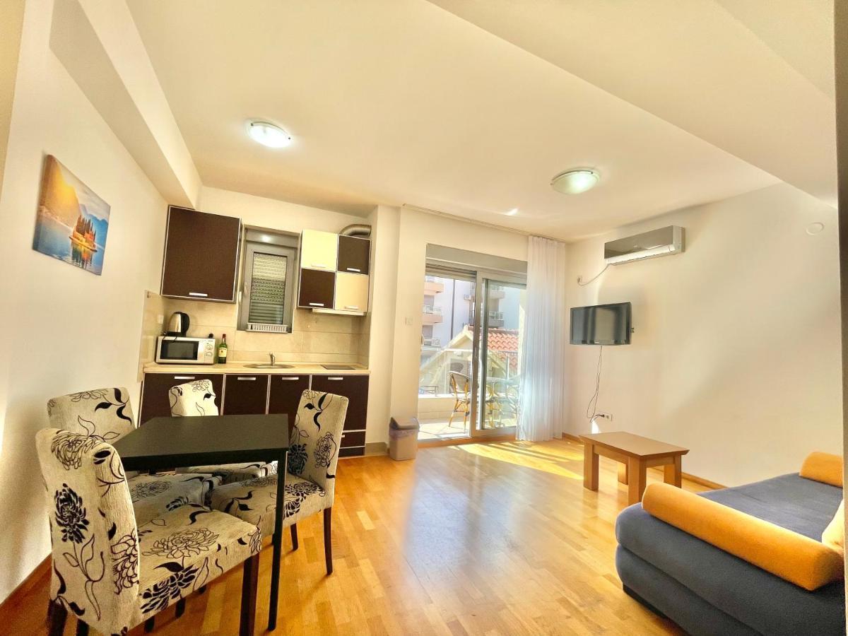 Comfort Apartments Aleksic Budva Luaran gambar