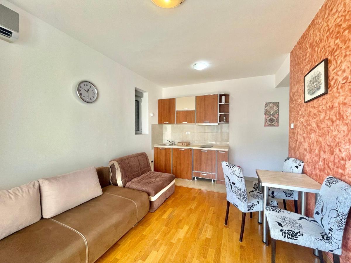 Comfort Apartments Aleksic Budva Luaran gambar