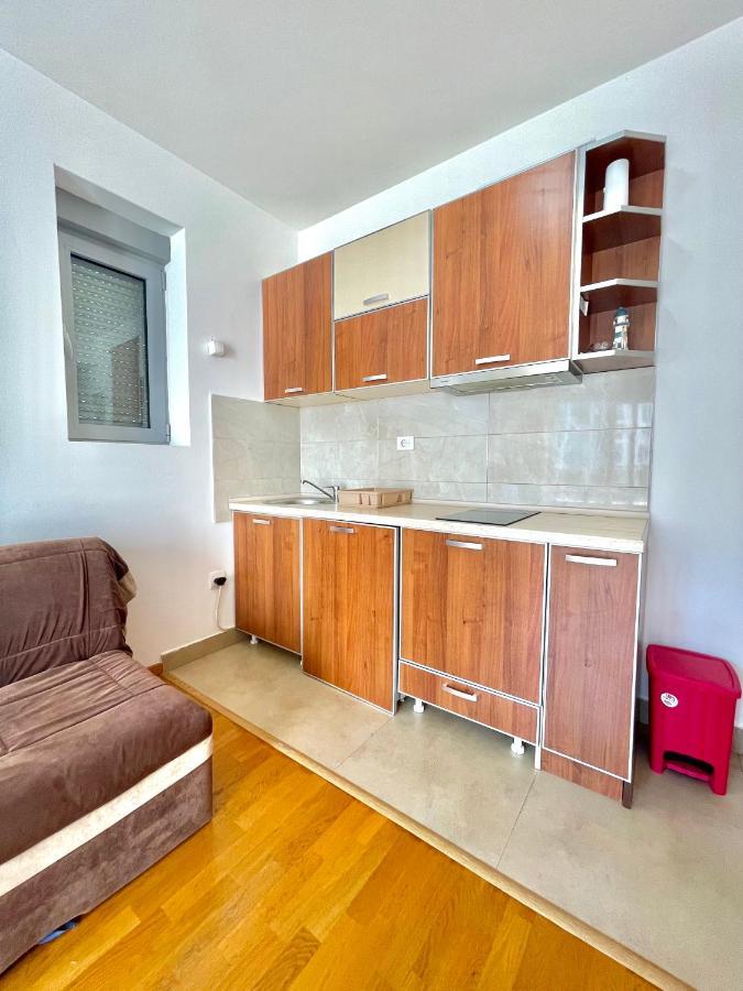Comfort Apartments Aleksic Budva Luaran gambar