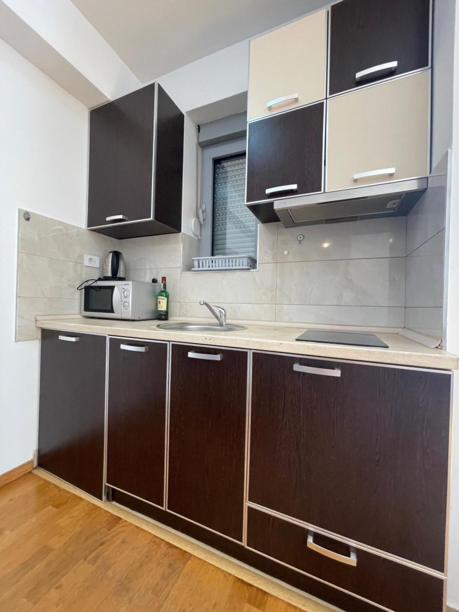 Comfort Apartments Aleksic Budva Luaran gambar